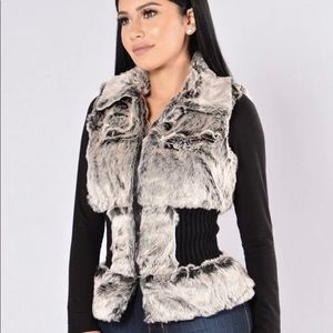 🌼Fur vest🌼